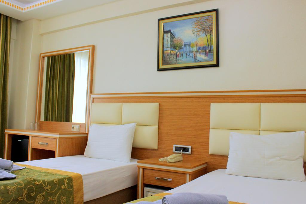 Hotel Buyuk Paris 이스탄불 외부 사진