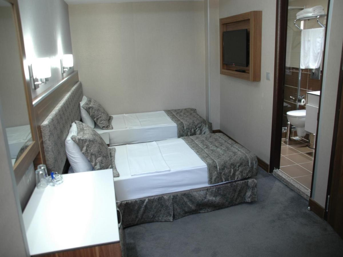 Hotel Buyuk Paris 이스탄불 객실 사진